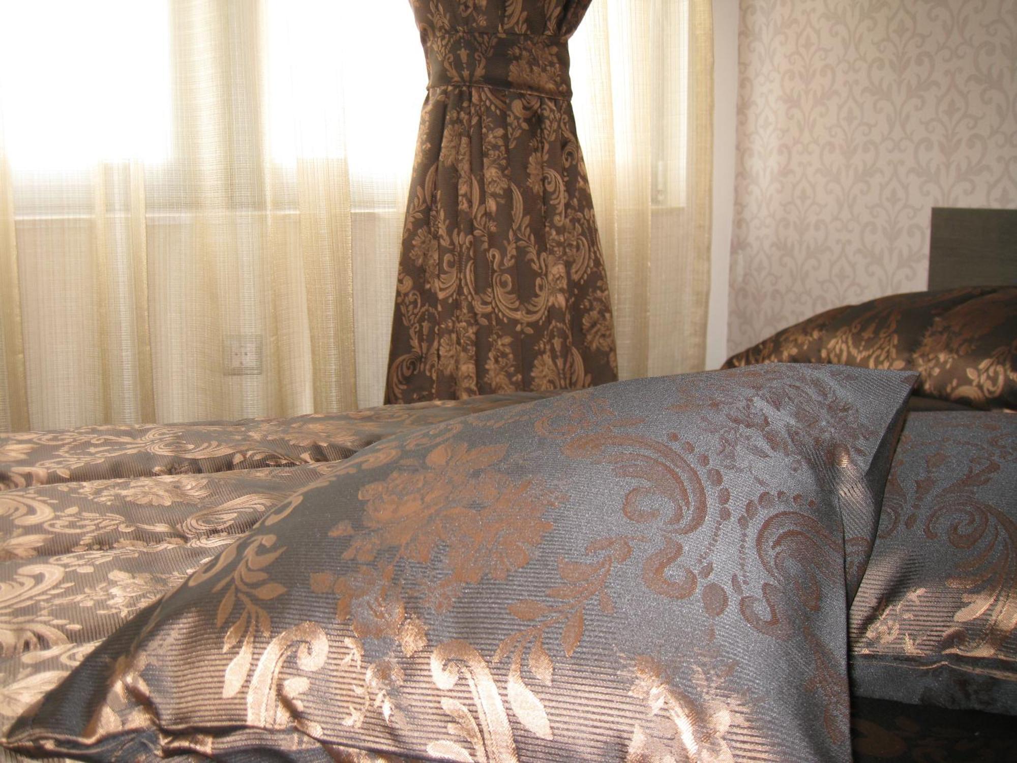 Domus Aparthotel Скопье Экстерьер фото
