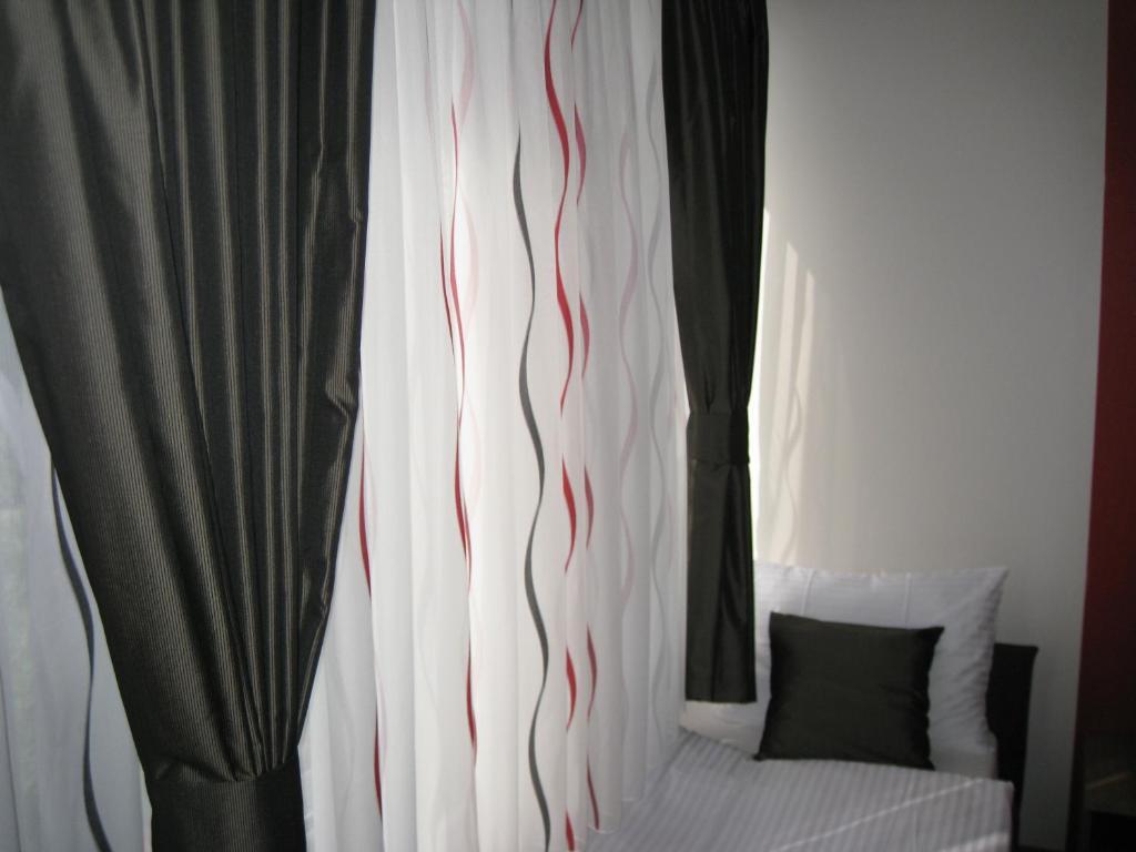 Domus Aparthotel Скопье Номер фото