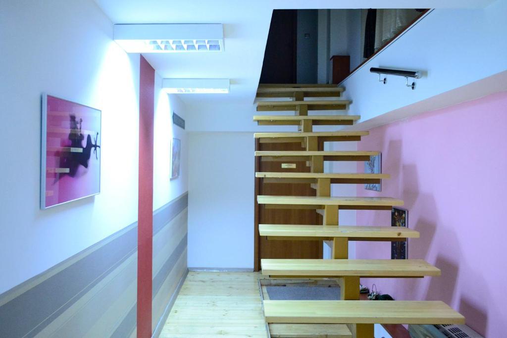 Domus Aparthotel Скопье Экстерьер фото