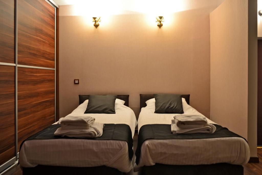 Domus Aparthotel Скопье Экстерьер фото