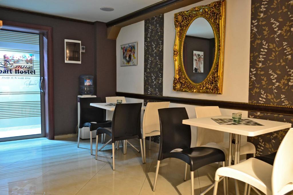 Domus Aparthotel Скопье Экстерьер фото
